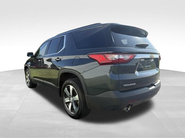 Used 2020 Chevrolet Traverse LT w/ LT Premium Package FWD image 2