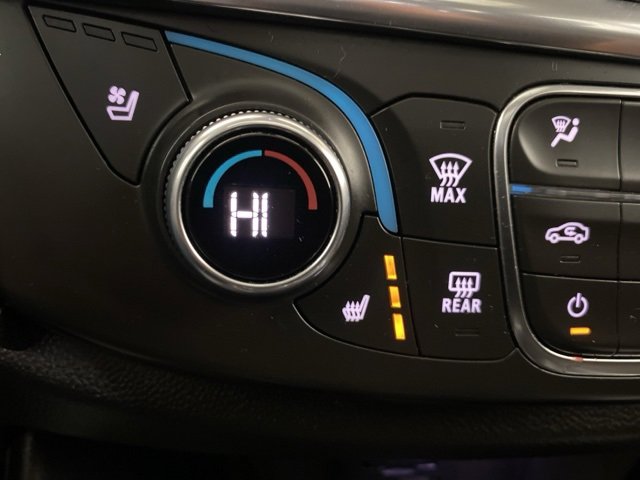 Used 2021 Chevrolet Traverse Premier image 19