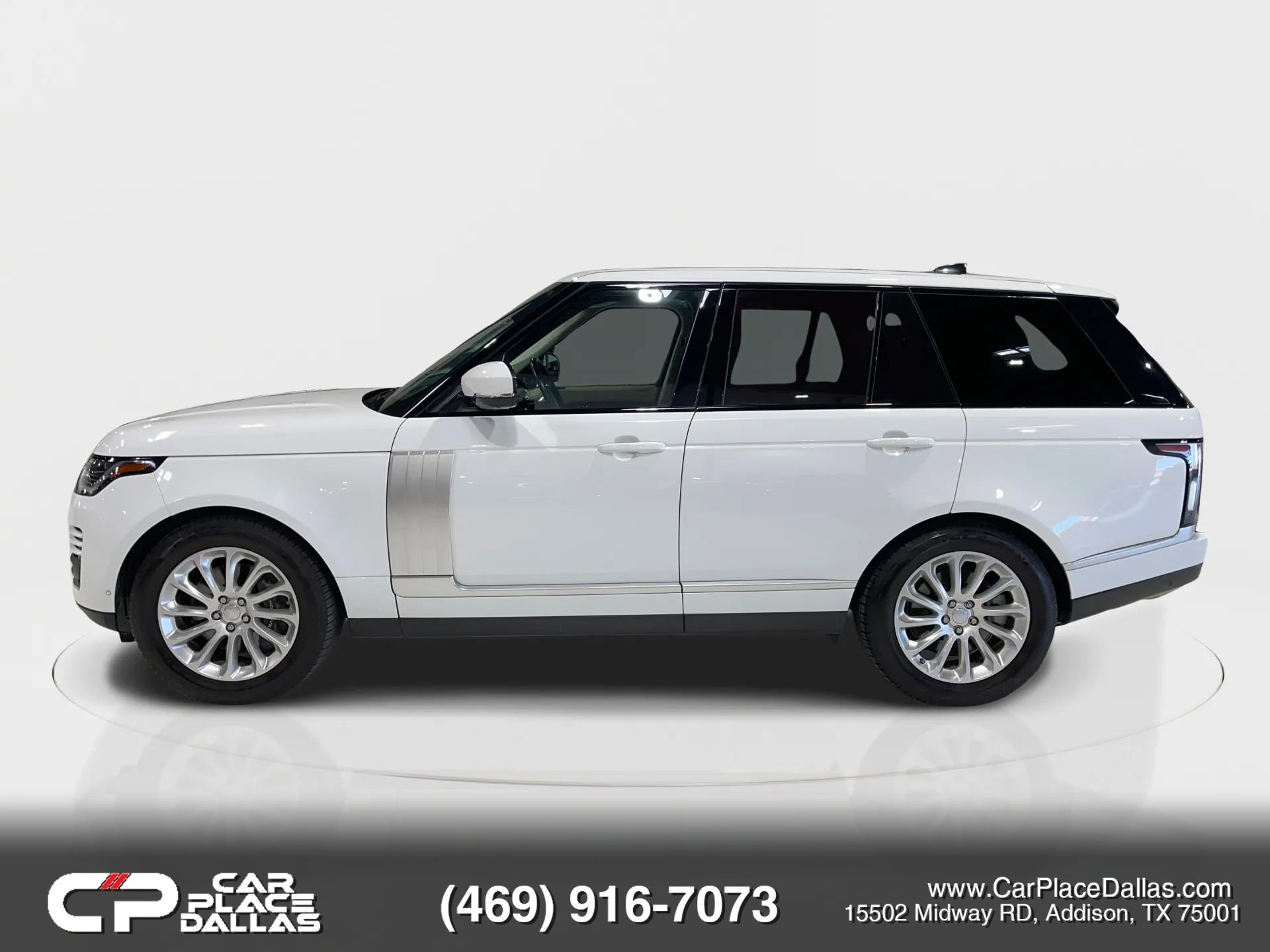 Used 2018 Land Rover Range Rover HSE image 11