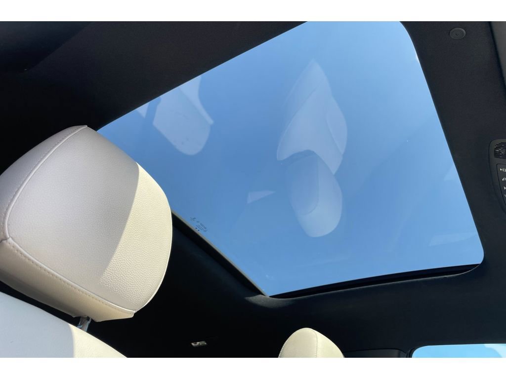 Used 2021 Mercedes-Benz A 220 image 18