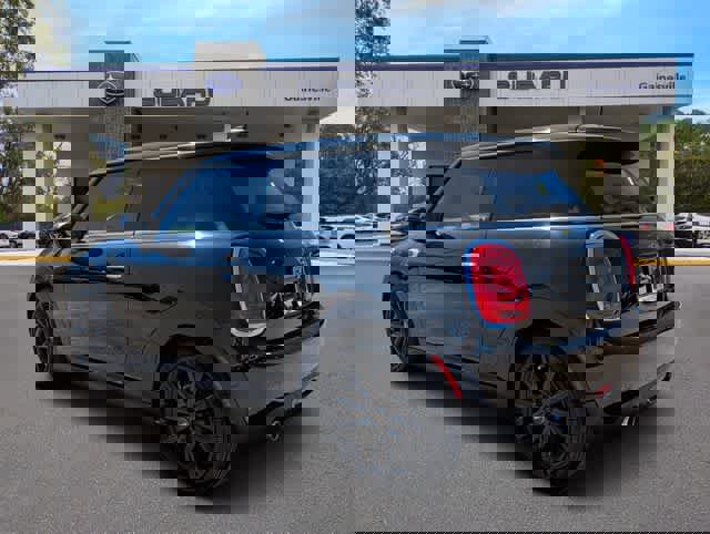 Used 2020 MINI Cooper 2-Door Hardtop image 3