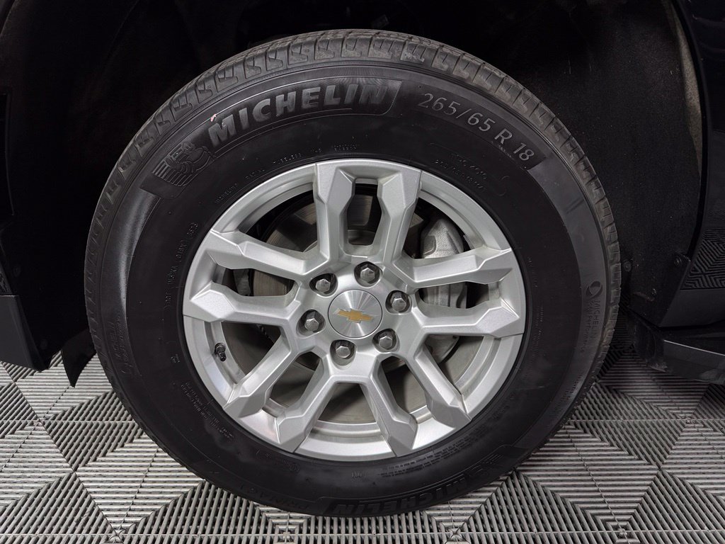 Used 2025 Chevrolet Tahoe LT AWD/4WD image 11