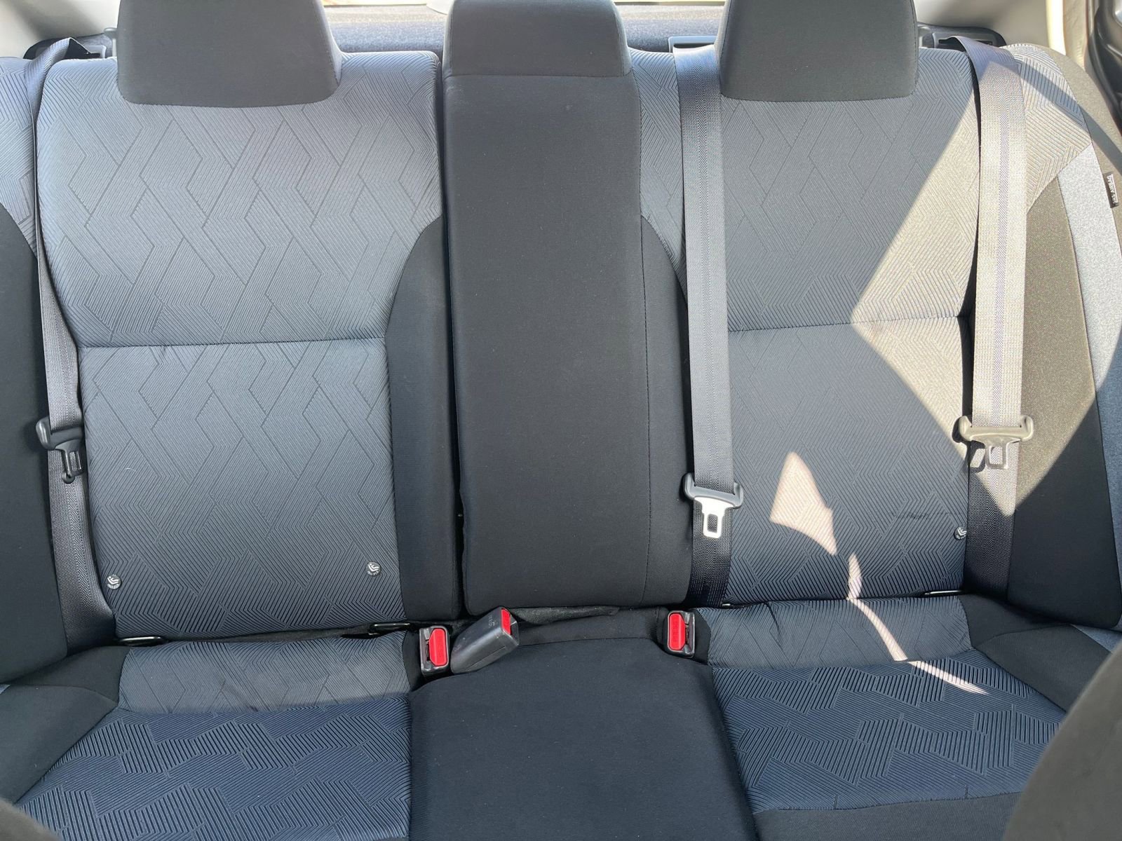 Used 2025 Nissan Versa SV image 34