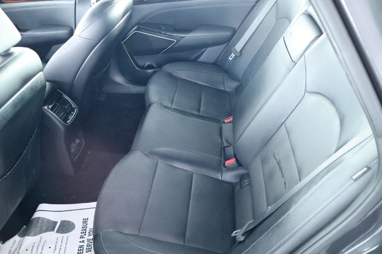 Used 2017 Kia Cadenza Technology FWD image 31