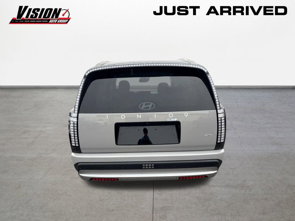 New 2026 Hyundai Ioniq 9 SE image 6