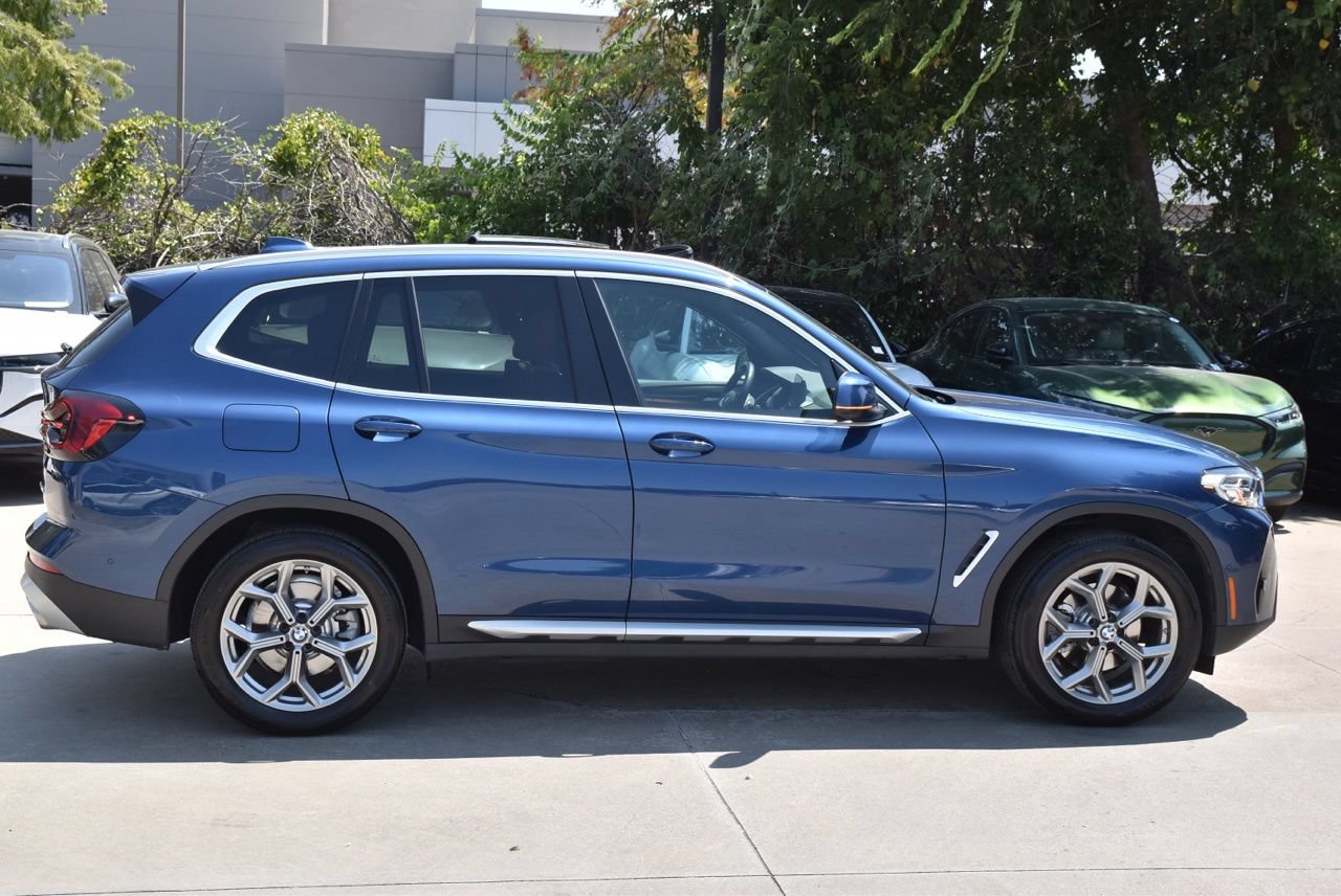 Used 2023 BMW X3 xDrive30i AWD/4WD image 6