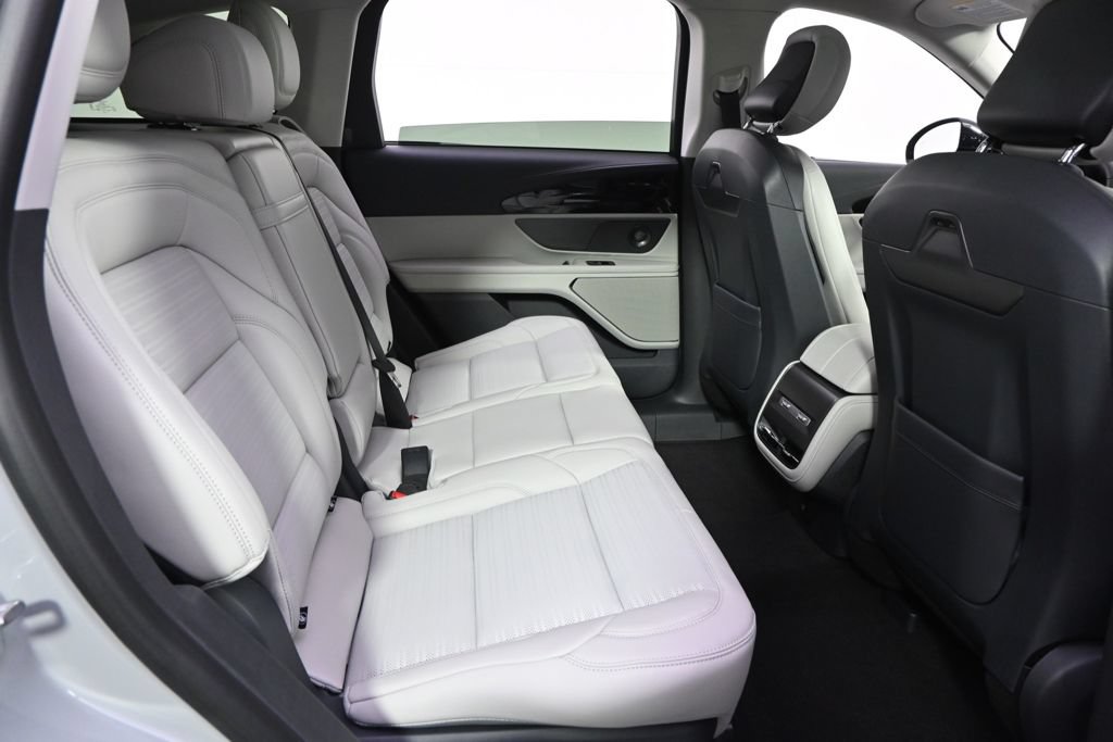 New 2026 Lincoln Nautilus Reserve w/ Jet Appearance Package AWD/4WD image 18