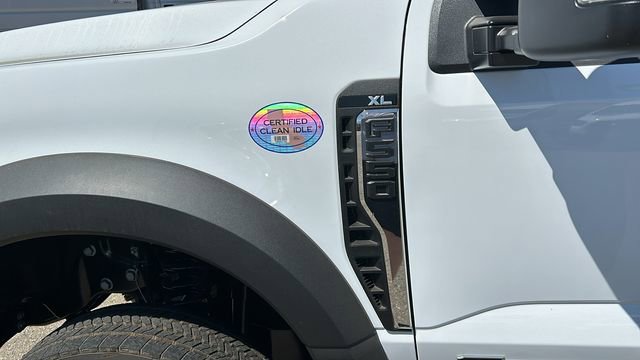 New 2025 Ford F550 4x4 Regular Cab Super Duty image 10