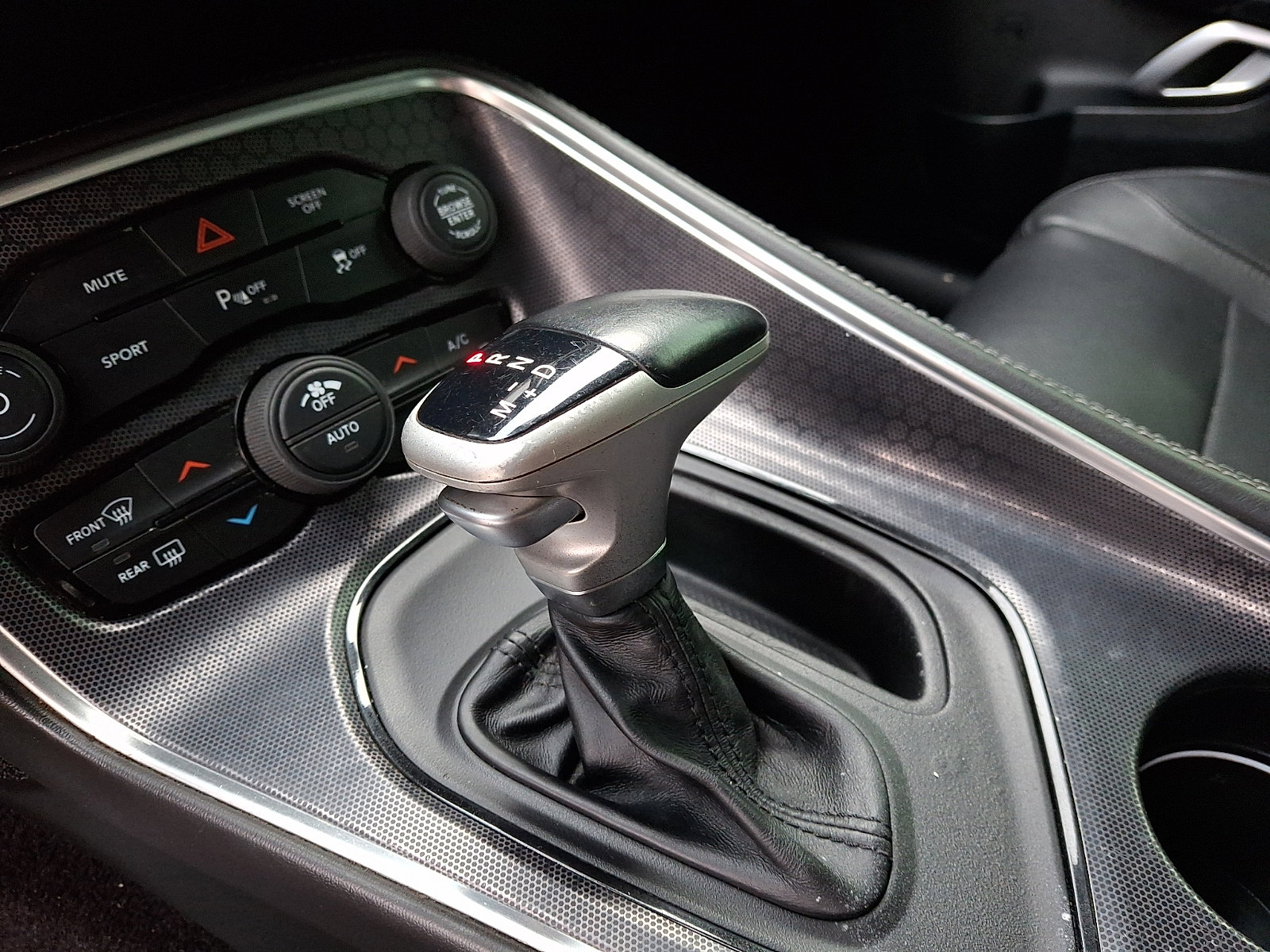 Used 2018 Dodge Challenger SXT Plus RWD image 14
