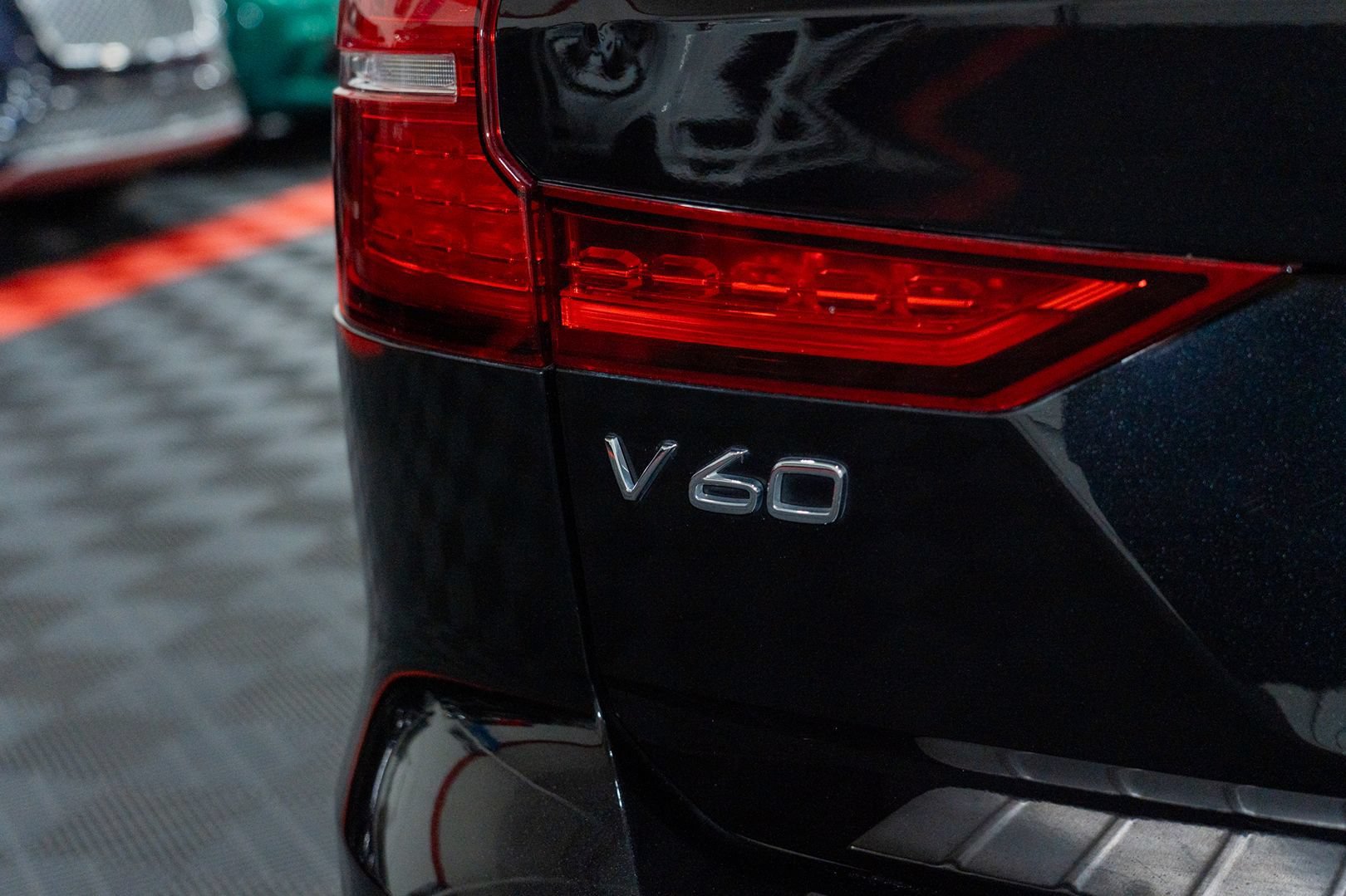 Used 2020 Volvo V60 T5 Cross Country AWD/4WD image 9