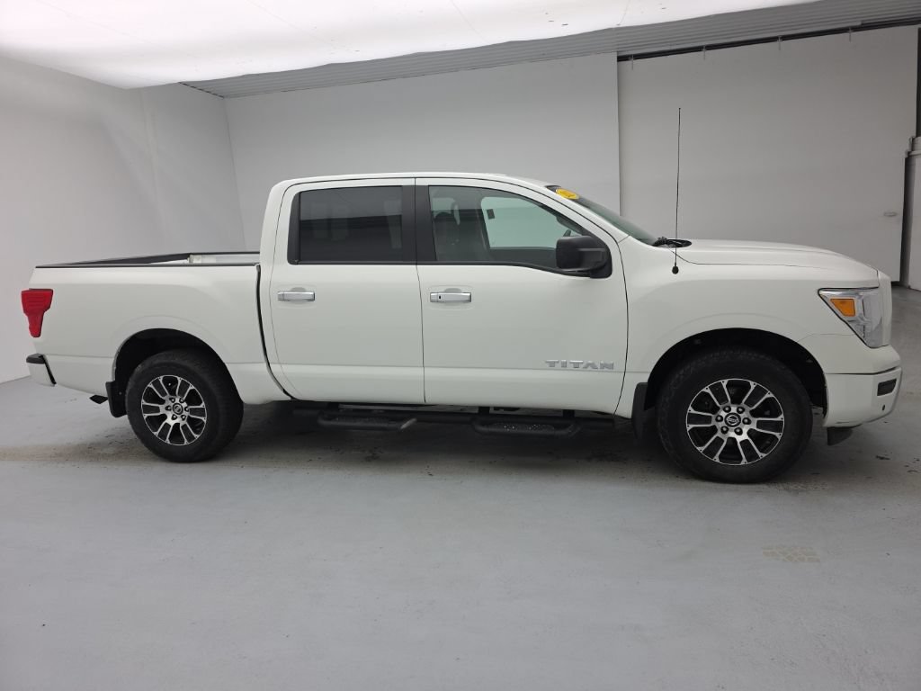 Used 2021 Nissan Titan SV w/ SV Convenience Package AWD/4WD image 13