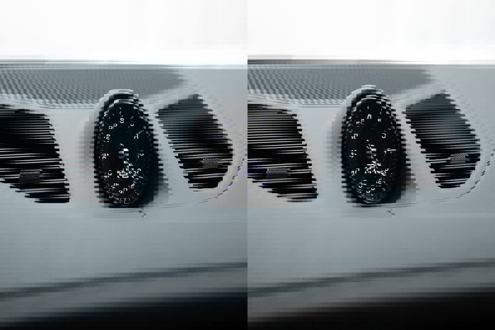 New 2026 Porsche Cayenne GTS image 32