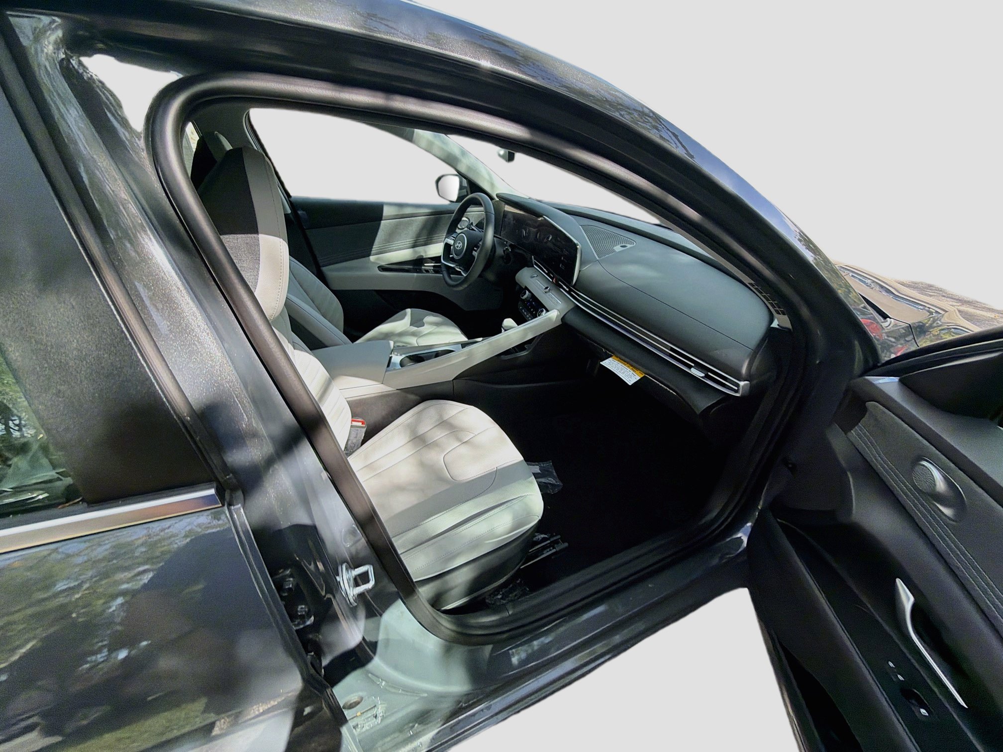 New 2026 Hyundai Elantra Limited FWD image 20