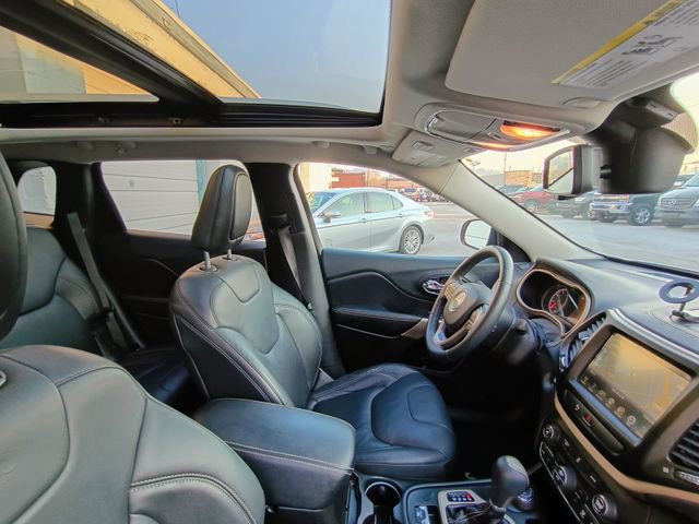 Used 2018 Jeep Cherokee Limited image 48
