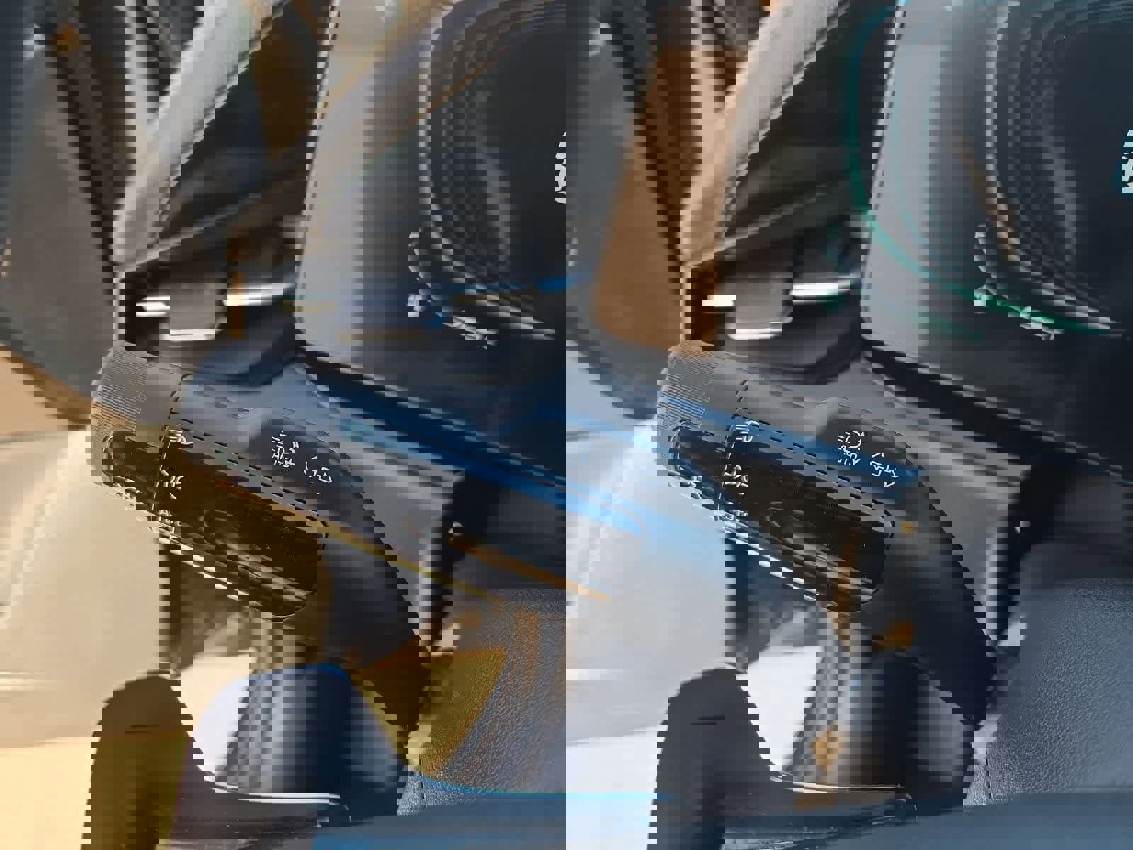 Certified 2023 Kia Niro EX image 25