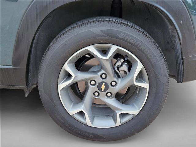 Used 2025 Chevrolet Trax LT image 23