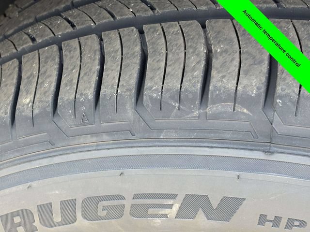 Used 2023 Jeep Grand Cherokee Limited AWD/4WD image 32