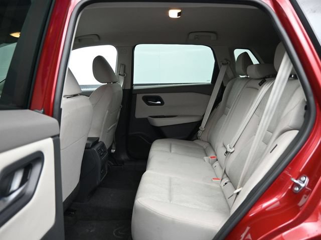 Used 2025 Nissan Rogue SV AWD/4WD image 28
