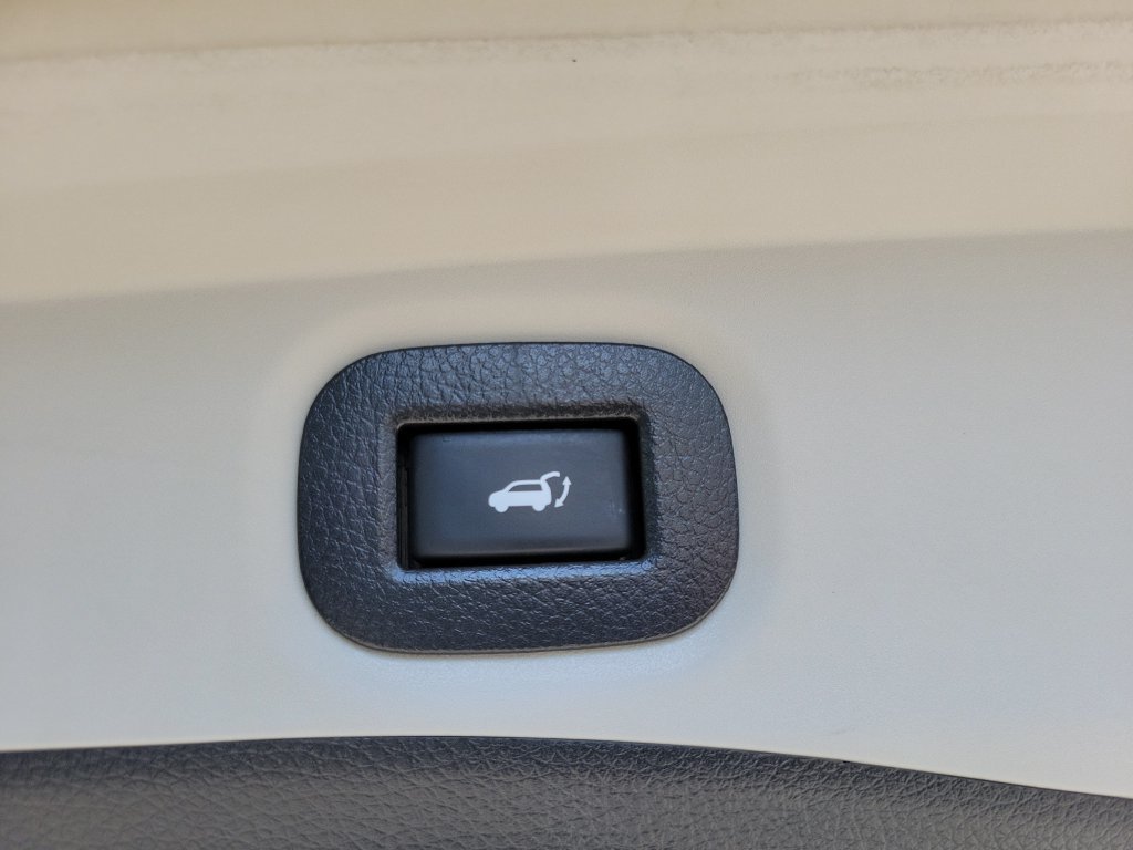 Used 2020 Nissan Rogue SV FWD image 7
