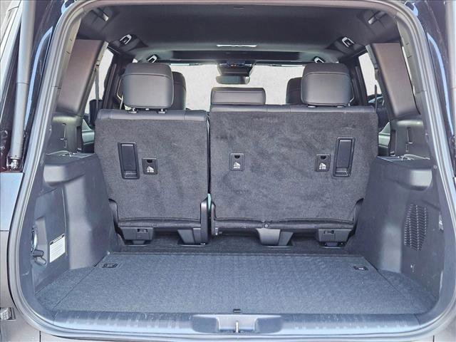 Used 2025 Lexus GX 550 w/ Accessory Package (CT) image 6