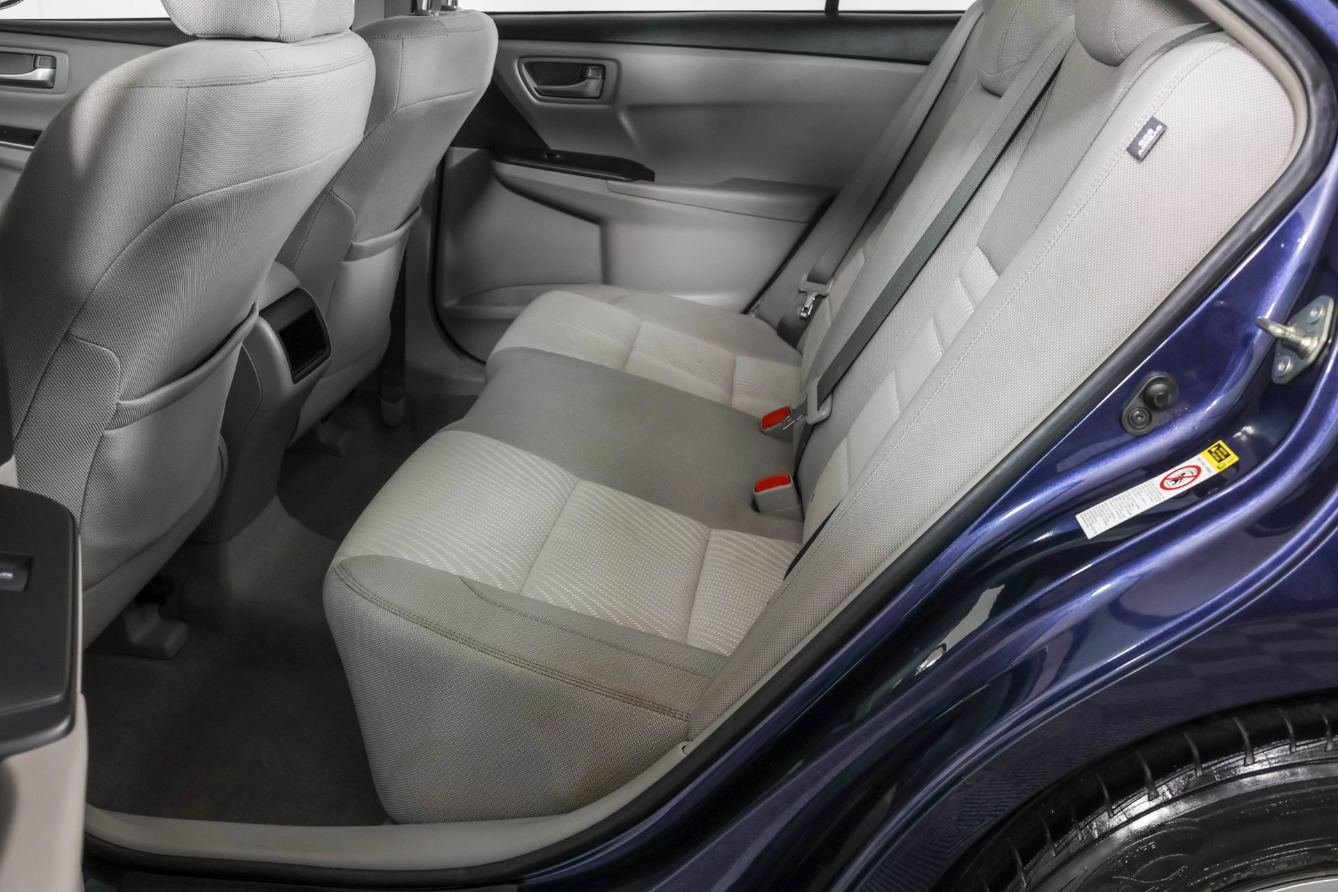 Used 2017 Toyota Camry LE w/ Moonroof Package FWD image 34