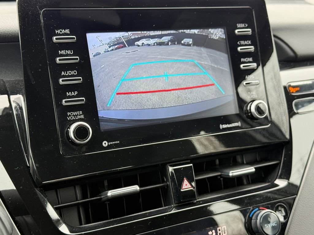 Used 2024 Toyota Camry SE image 31