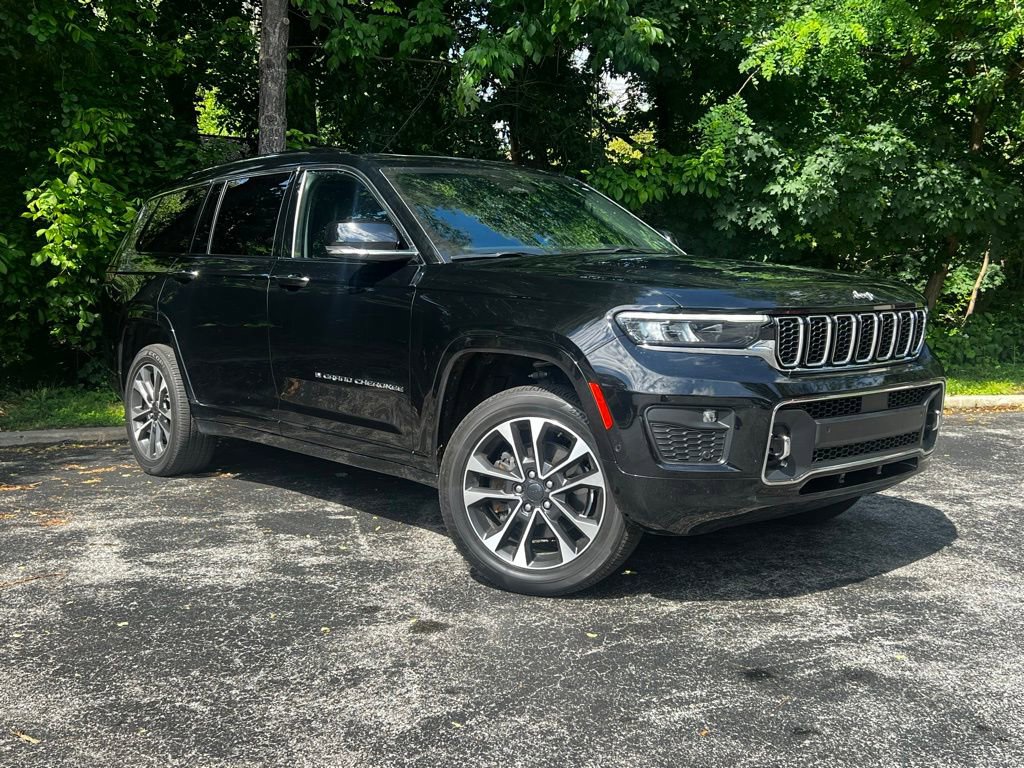 Used 2022 Jeep Grand Cherokee L Overland w/ Luxury Tech Group IV AWD/4WD image 7