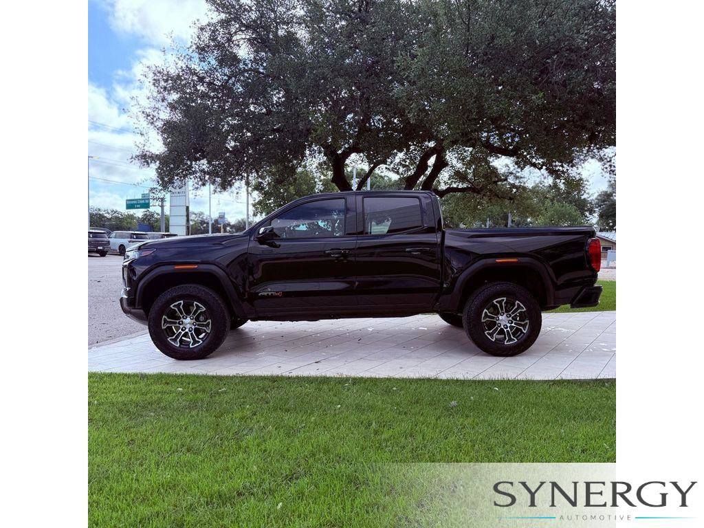 Used 2024 GMC Canyon AT4 AWD/4WD image 9