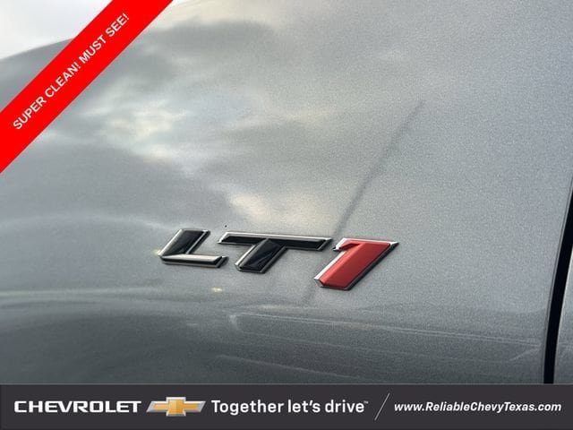 Used 2021 Chevrolet Camaro LT RWD image 9