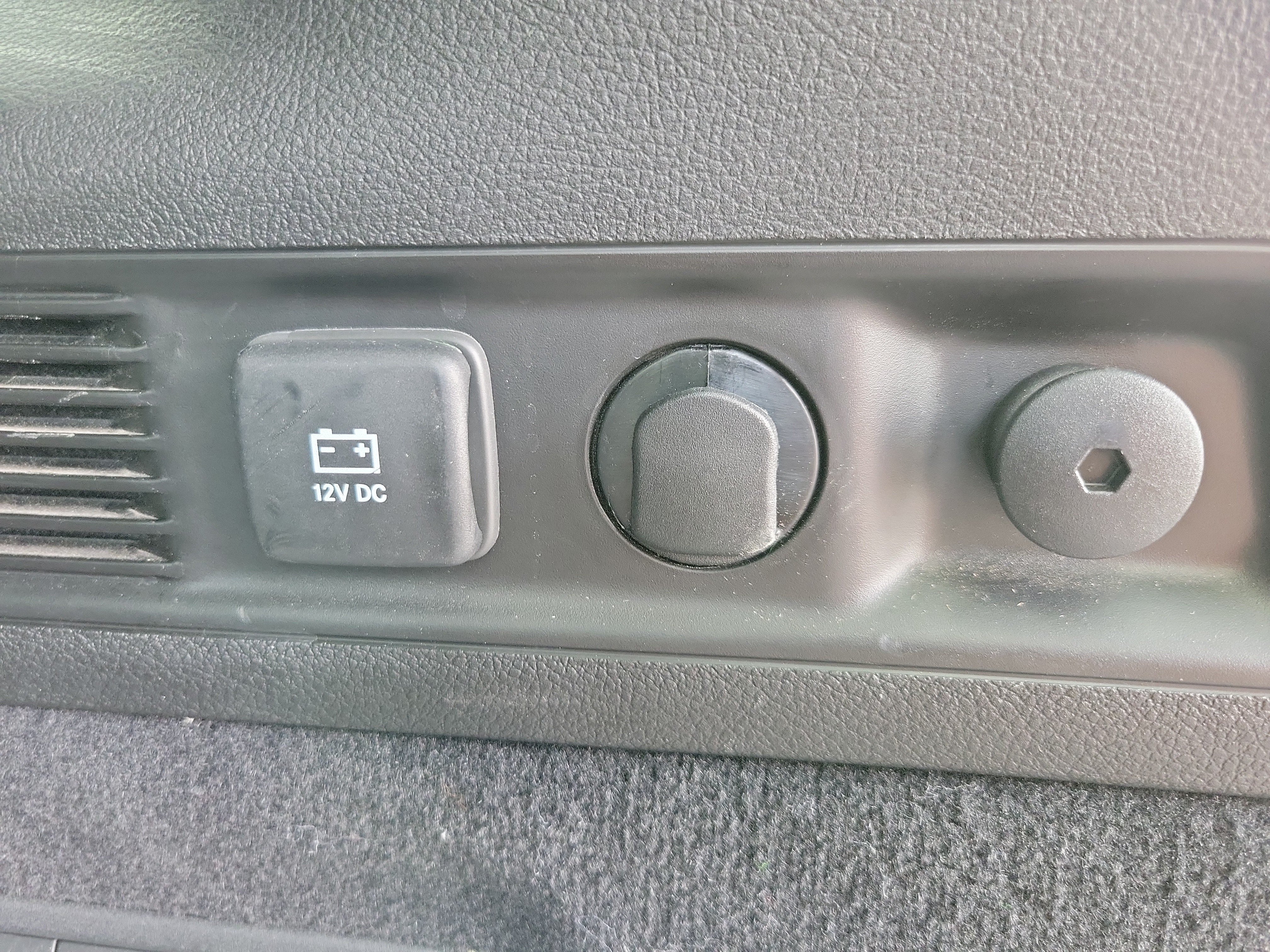Used 2023 Jeep Grand Wagoneer L Series II AWD/4WD image 18