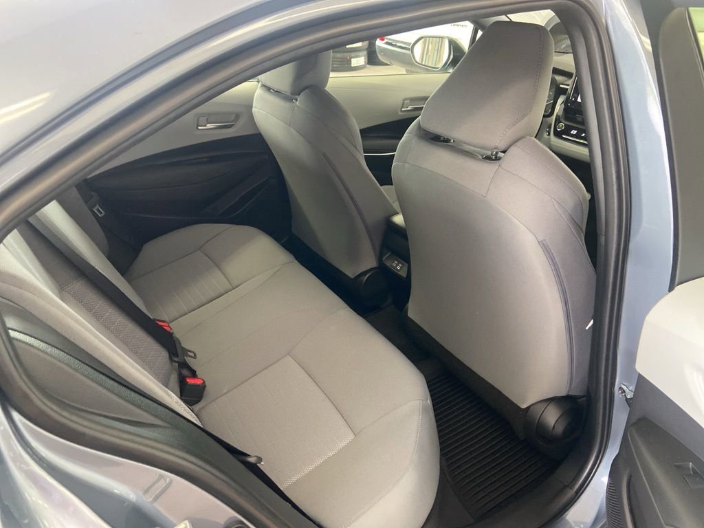 Used 2024 Toyota Corolla SE w/ SE Convenience Package FWD image 16