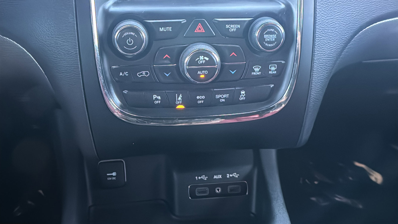 Used 2018 Dodge Durango R/T w/ Technology Group image 34