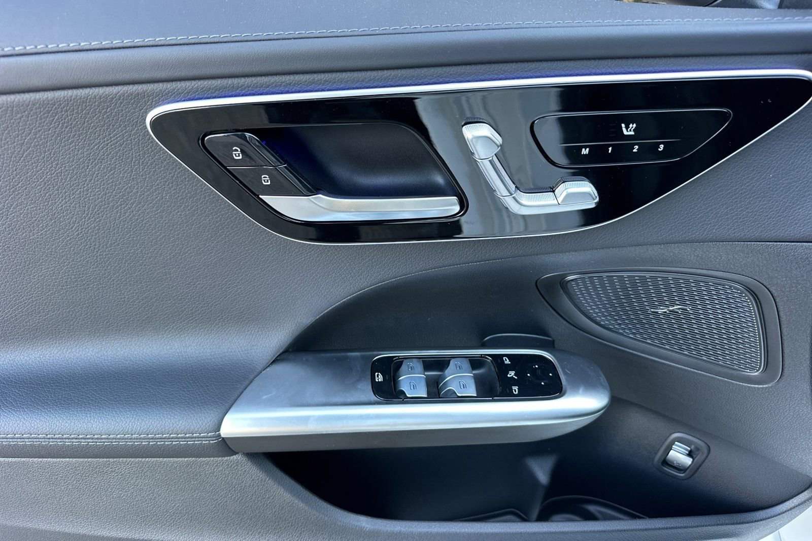 New 2025 Mercedes-Benz C 300 4MATIC Sedan image 20