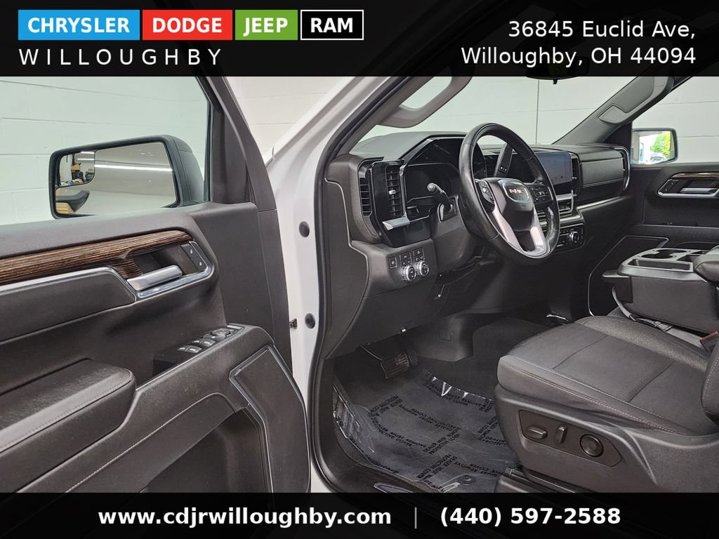 Used 2023 GMC Sierra 1500 Elevation AWD/4WD image 13
