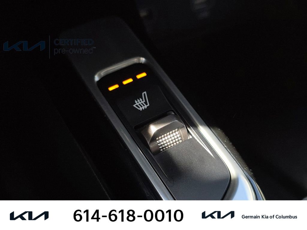 Certified 2023 Kia Sorento SX image 33