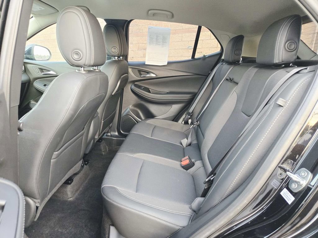 Used 2022 Buick Encore GX Select w/ Sport Touring Package image 12