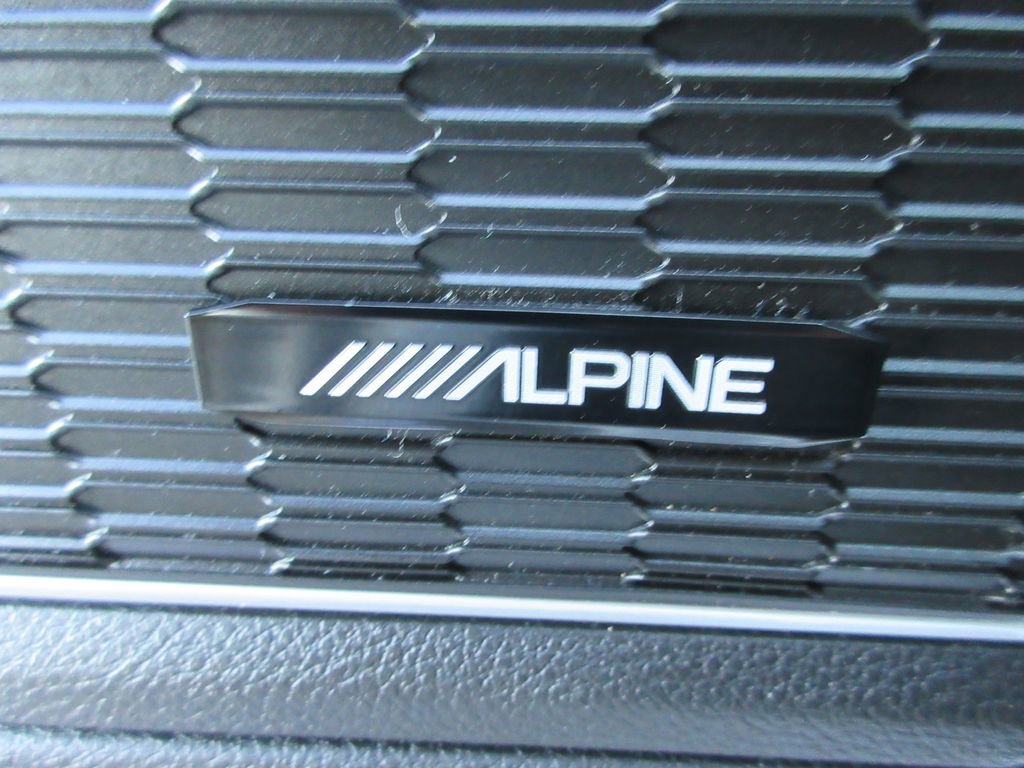 Used 2022 Jeep Grand Cherokee L Limited AWD/4WD image 25