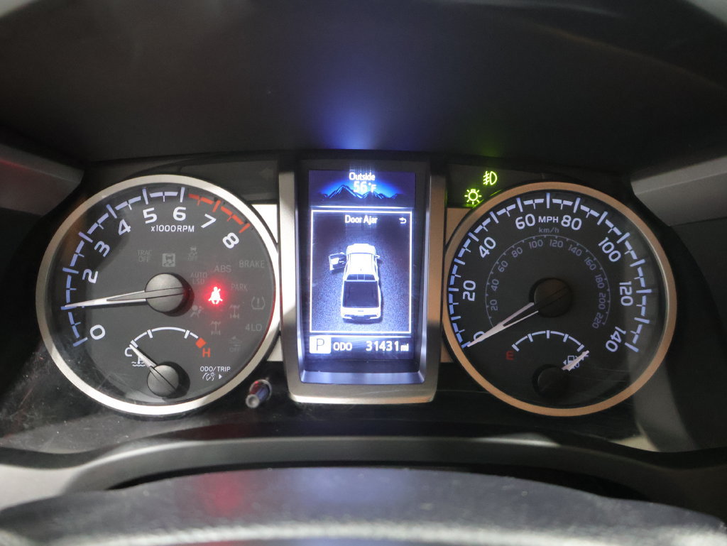 Certified 2023 Toyota Tacoma SR5 AWD/4WD image 39