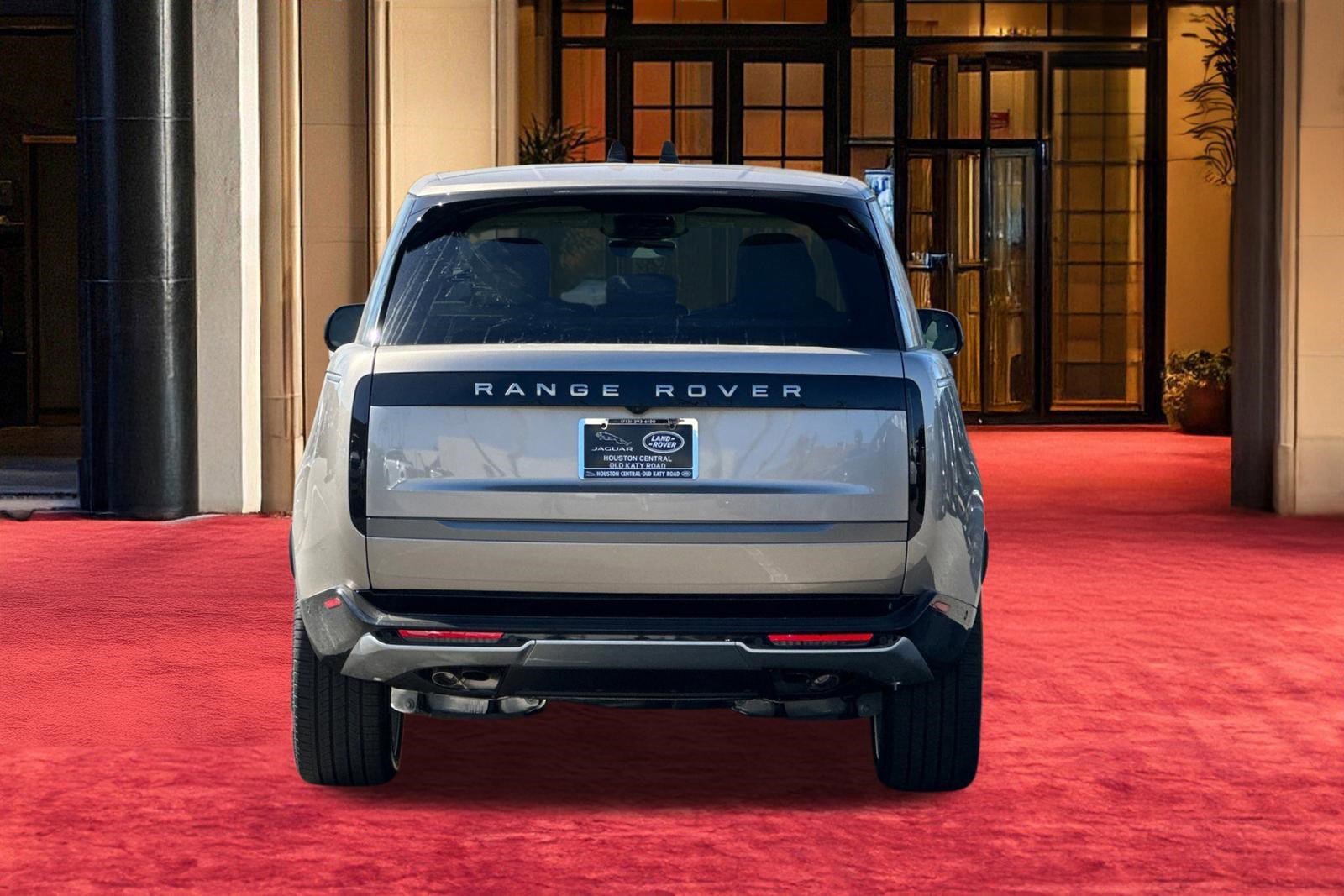 New 2026 Land Rover Range Rover SE image 11