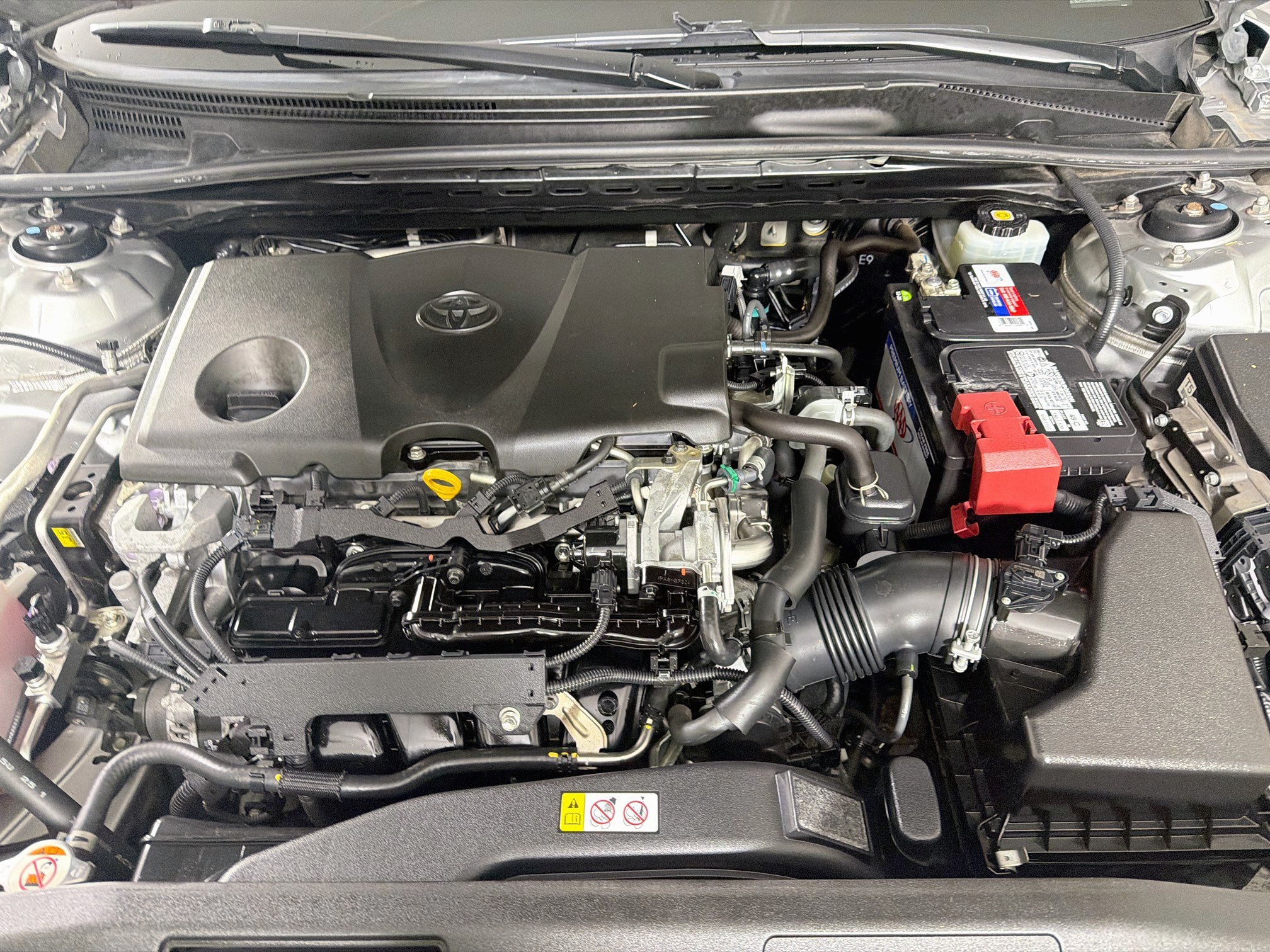 Used 2018 Toyota Camry LE FWD image 30
