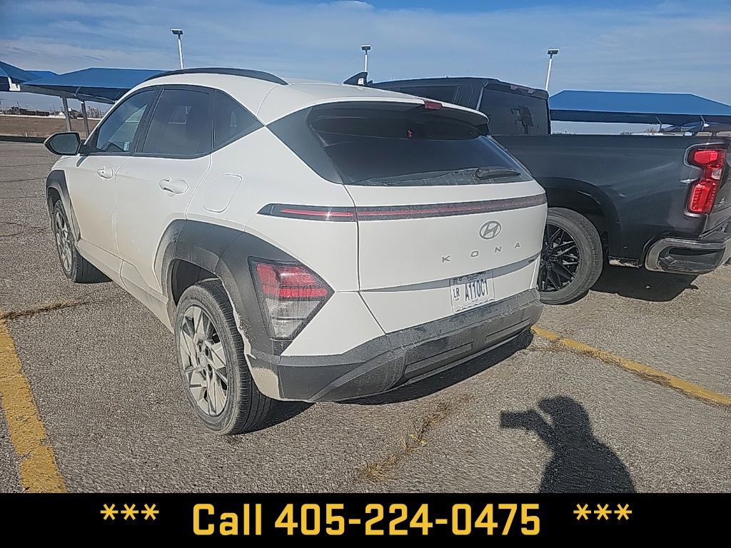 Used 2025 Hyundai Kona SEL image 16