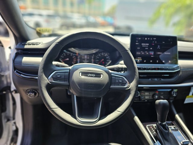 New 2026 Jeep Compass Latitude AWD/4WD image 25