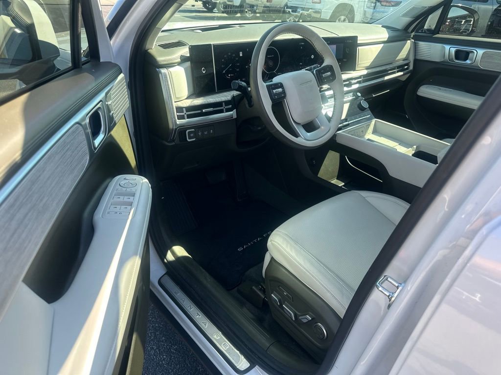 Used 2025 Hyundai Santa Fe Calligraphy image 30