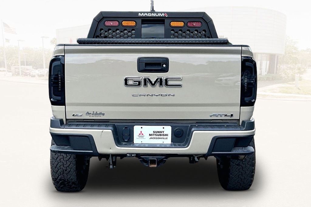 Used 2022 GMC Canyon AT4 w/ Trailering Package AWD/4WD image 5