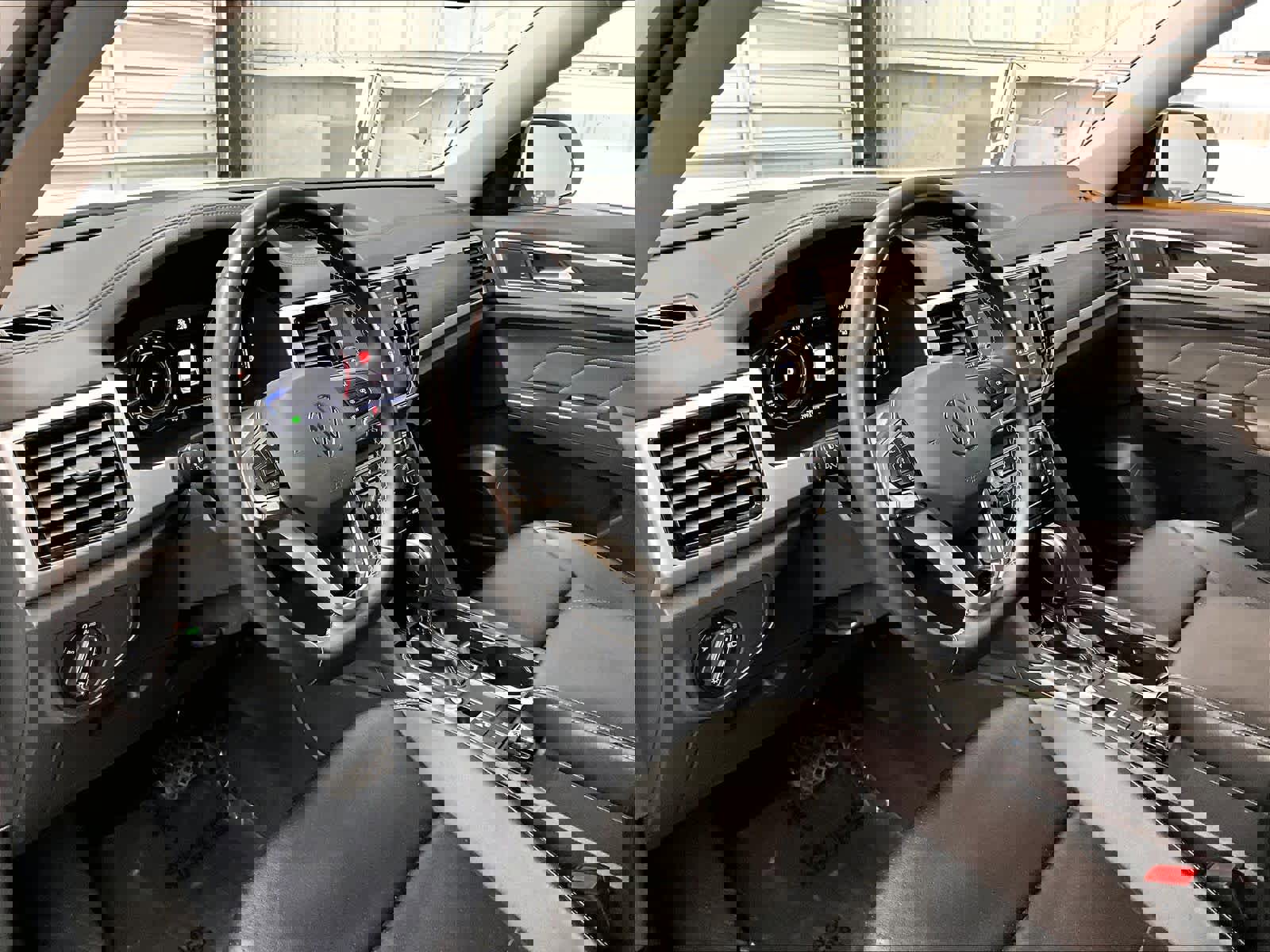 Used 2022 Volkswagen Atlas SE image 16