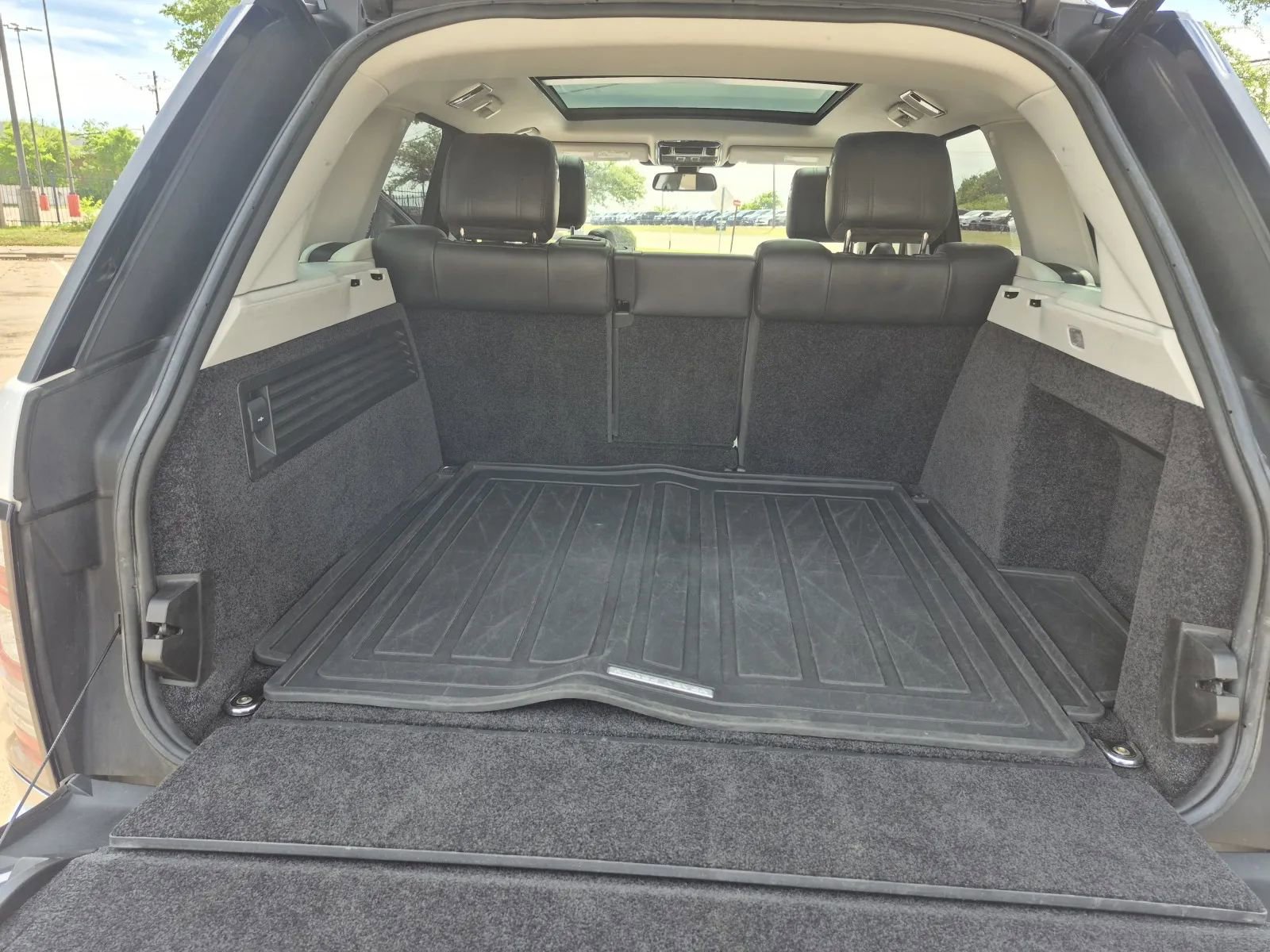 Used 2016 Land Rover Range Rover HSE AWD/4WD image 24