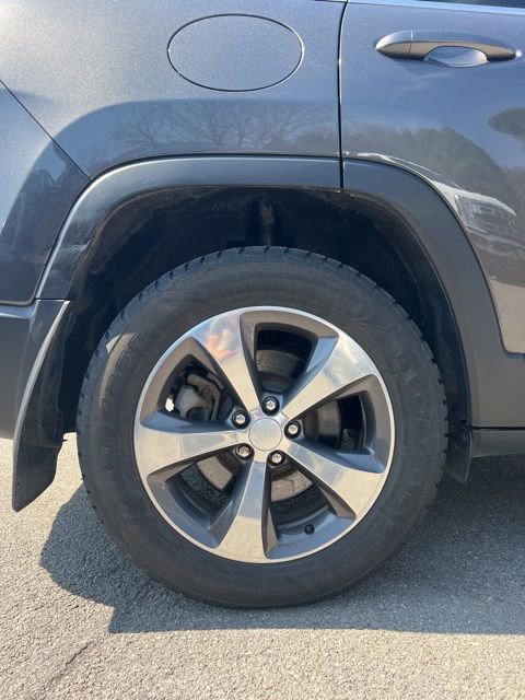 Used 2020 Jeep Cherokee Limited AWD/4WD image 23