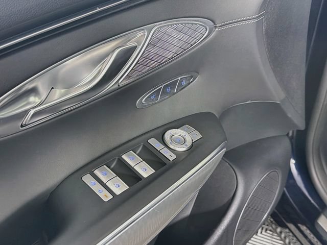 Used 2023 Genesis GV70 2.5T w/ Select Package AWD/4WD image 24