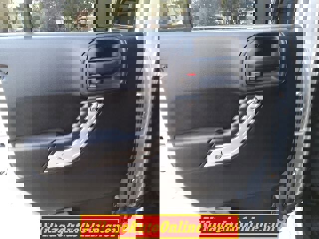 Used 2014 Jeep Wrangler Unlimited Rubicon w/ Connectivity Group image 23