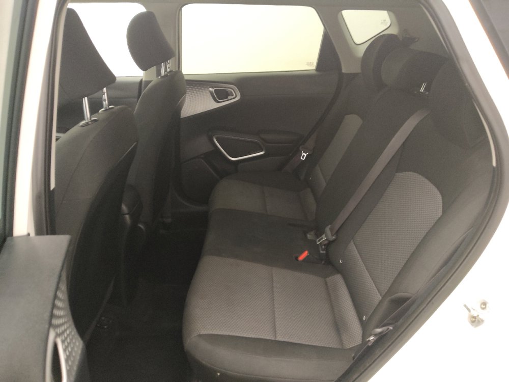 Used 2020 Kia Soul LX FWD image 18
